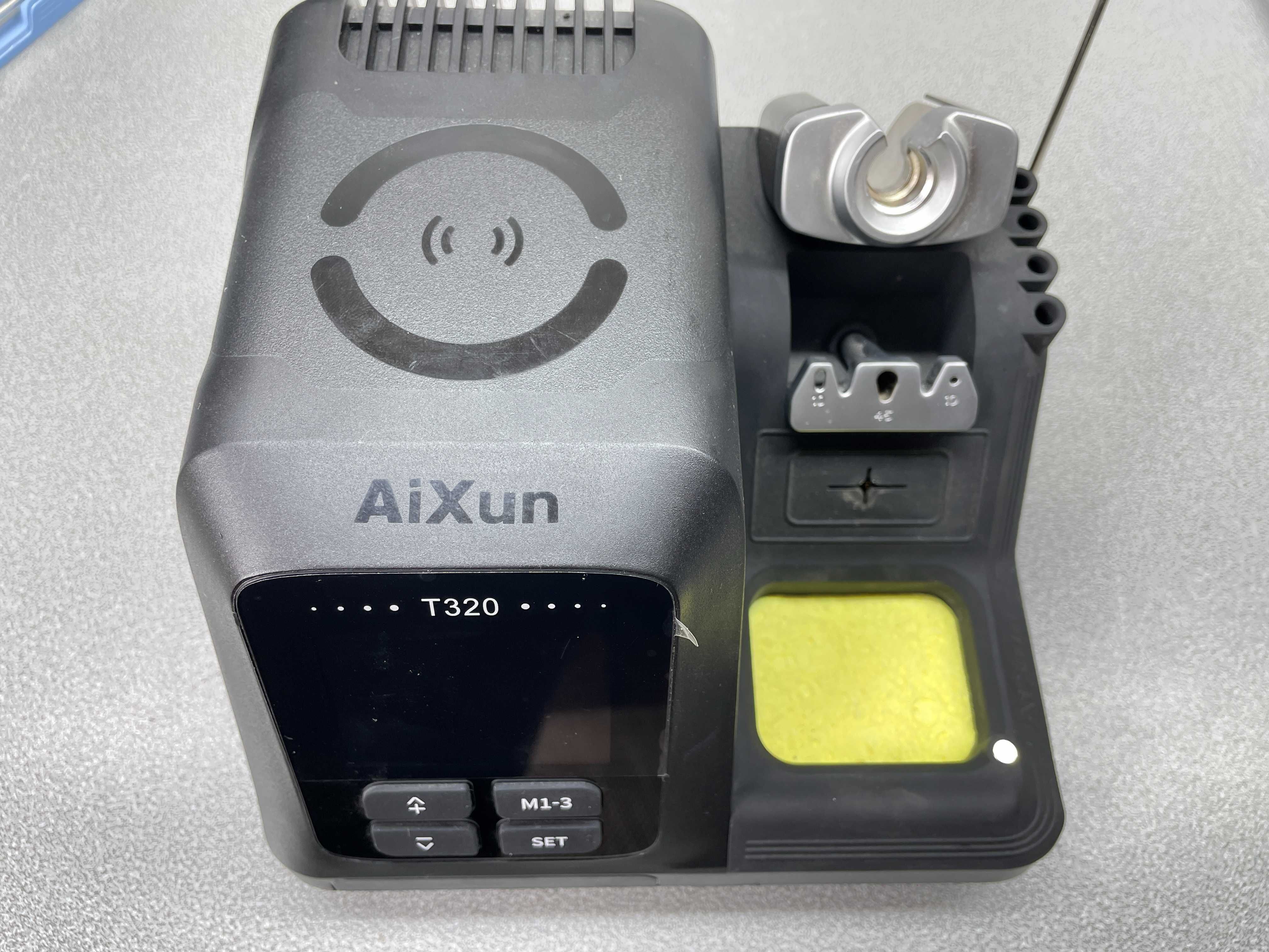Stacja lutownicza Aixun T320