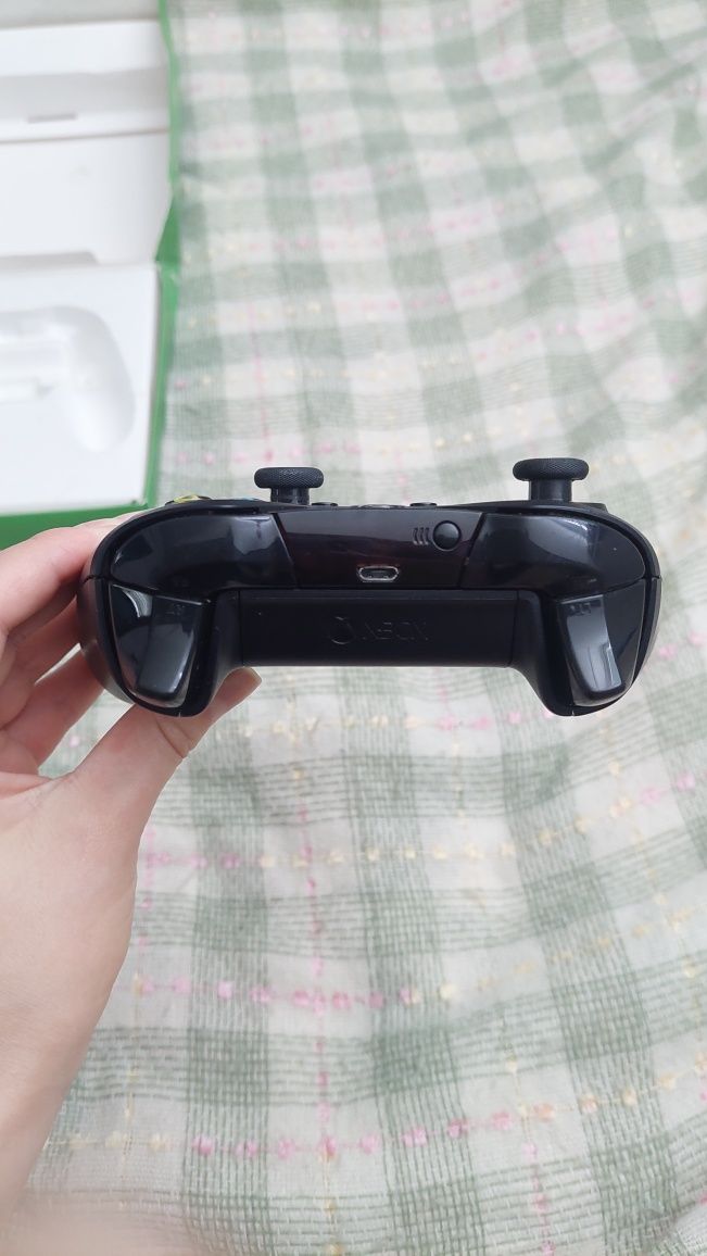 Геймпад xbox one