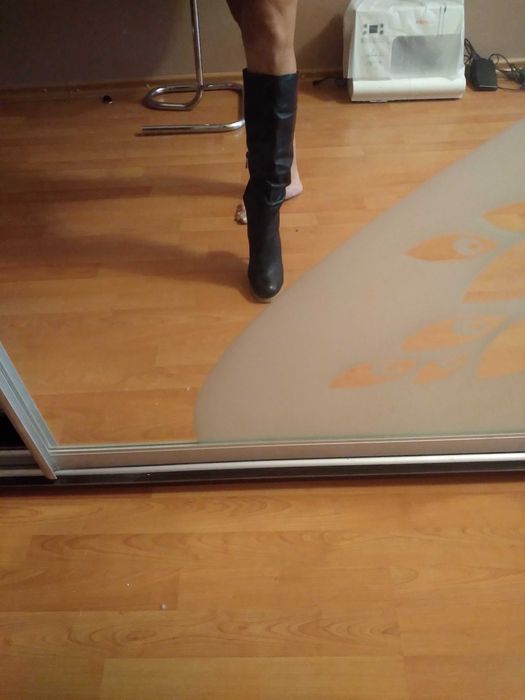 Кожаные демисезонные сапожки