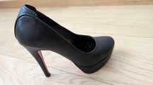 Sapatos preto salto alto 35