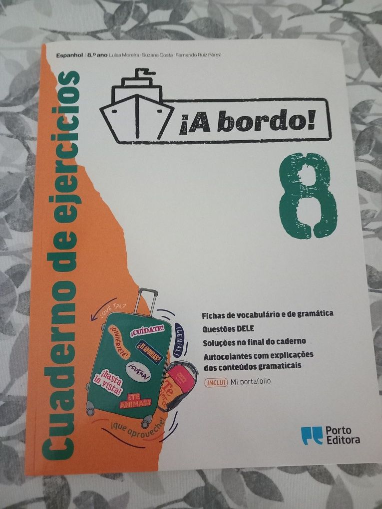 Manuais escolares 8°  ano
