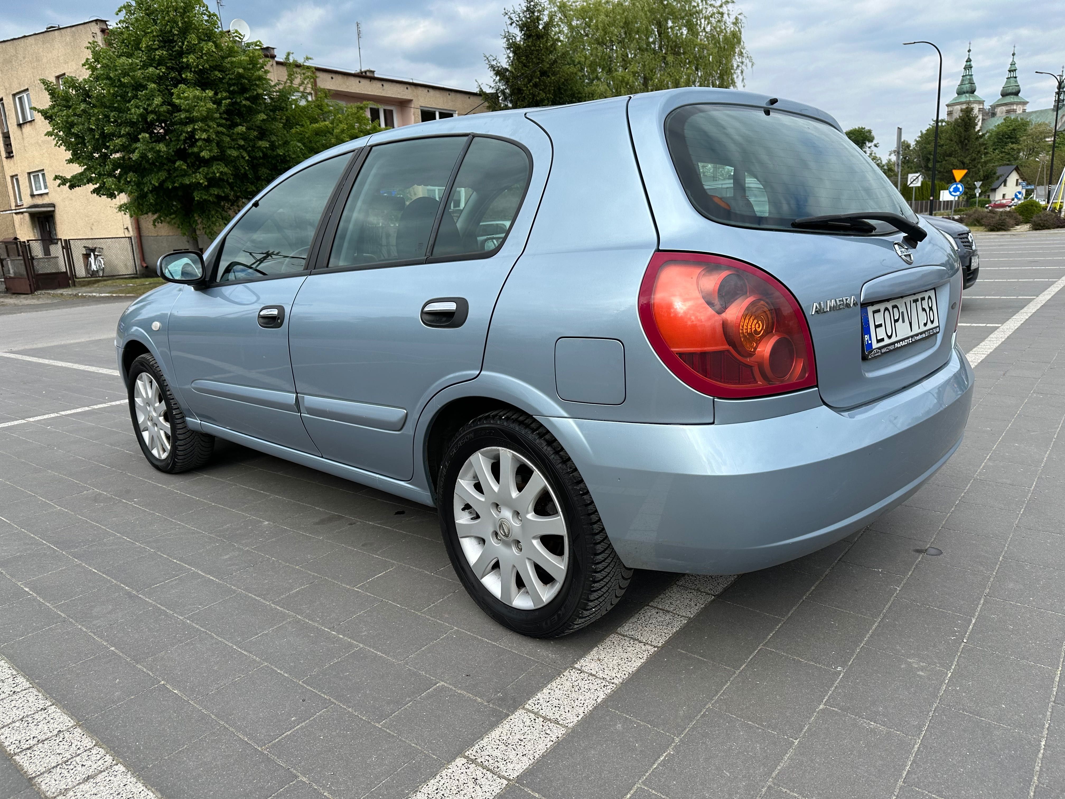 Nissan Almera 1.5 benzyna niemcy zrejestrowany