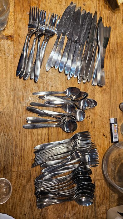 Zestaw sztućców sztućce noże łyżki widelce