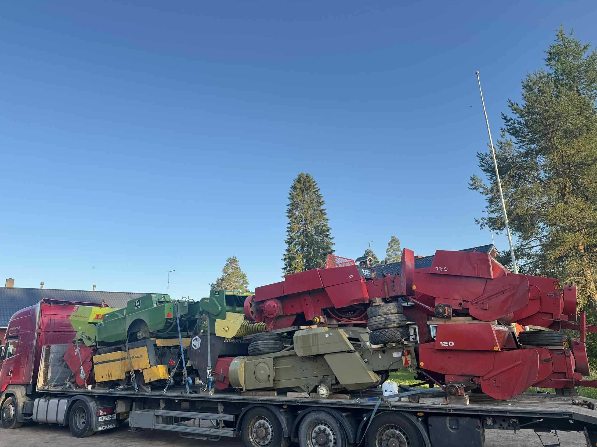 Тюковий Прес Підбирач Пресс подборщик JOHN DEERE 330 (339-332-336-349)