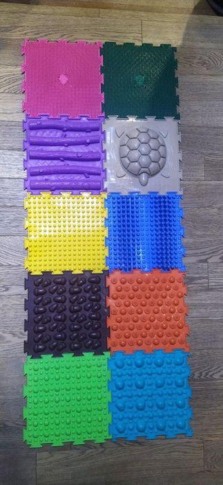 Ортопедичні масажні розвиваючі килимки.Ортопедические массажные коврик