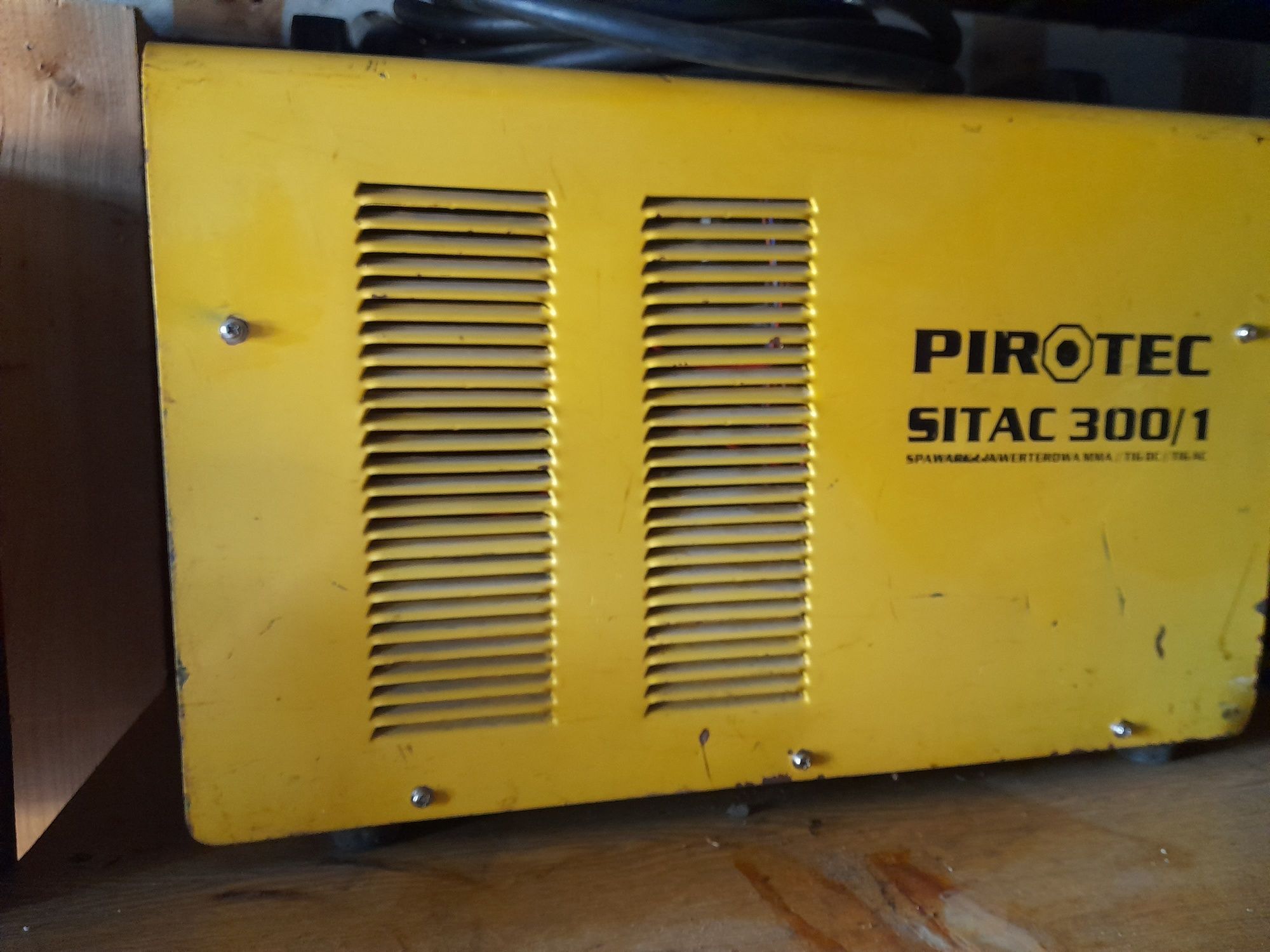 Spawarka inwerterowa pirotec 200A sitac  300/1