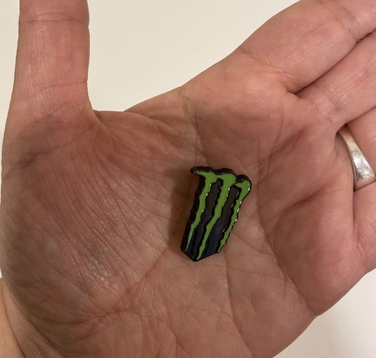 Pin Monster Energy