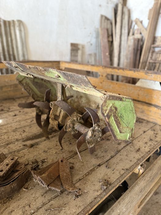 Motocultivador Ferrari 16cv + Reboque JAC + Fresa + Alfaias