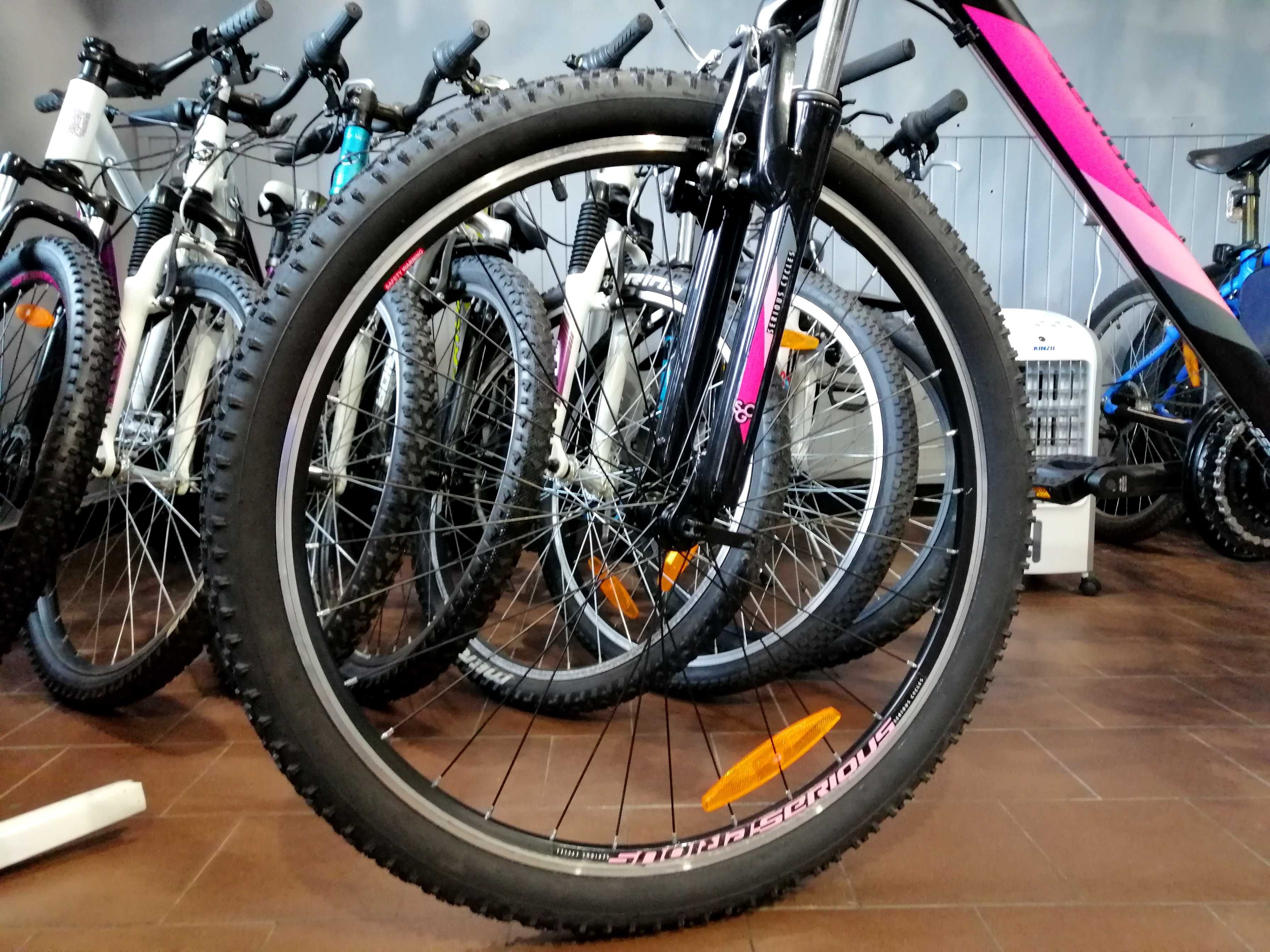 NOWY SERIOUS ROCKVILLE Roz. 22" Shimano Tourney *Koła 27,5* V-Brake!