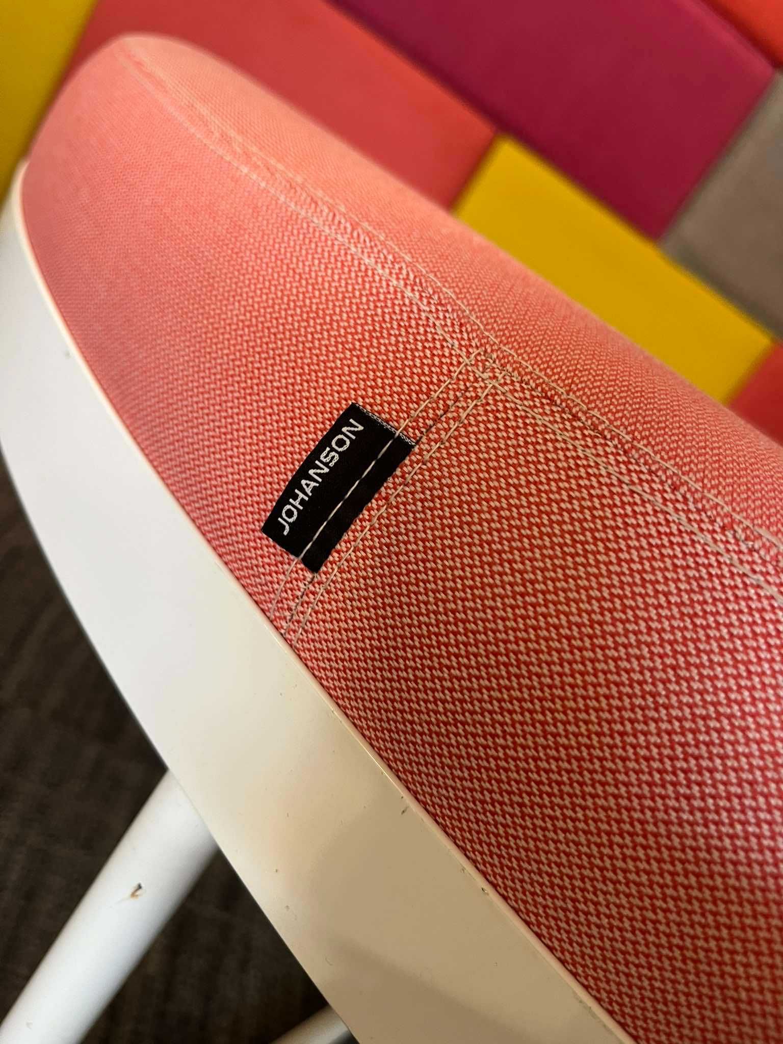 Pufa duża fi 110cm do poczekalni recepcji klubowa Johanson Design