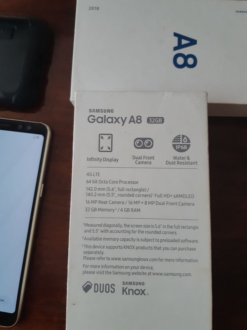 Смартфон Samsung GalaxyA8