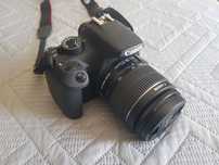 Máquina fotográfica Canon 1200D