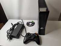 konsola Xbox 360 + gra