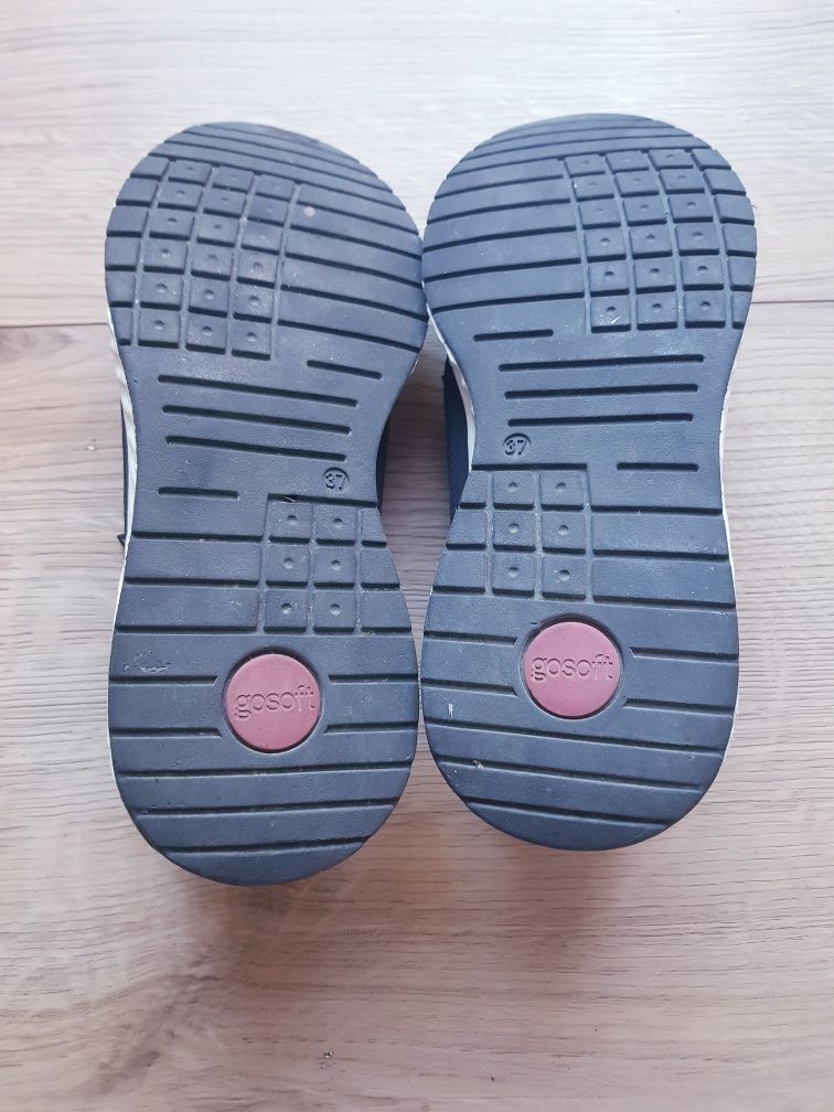 Buty sportowe damskie marki Gosoft rozmiar 37.