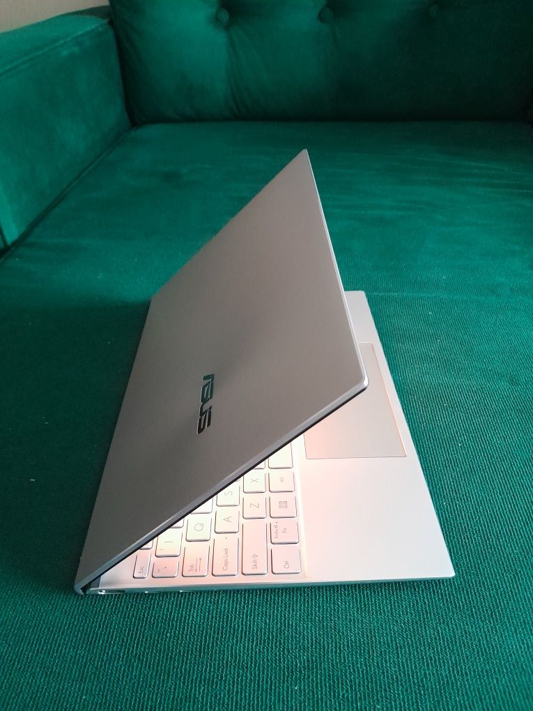 Notebook PC Asus zenbook UX325E