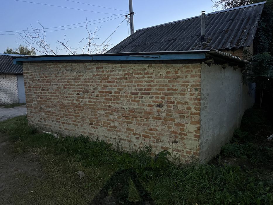 Продам гараж . В центре г. Путивль!