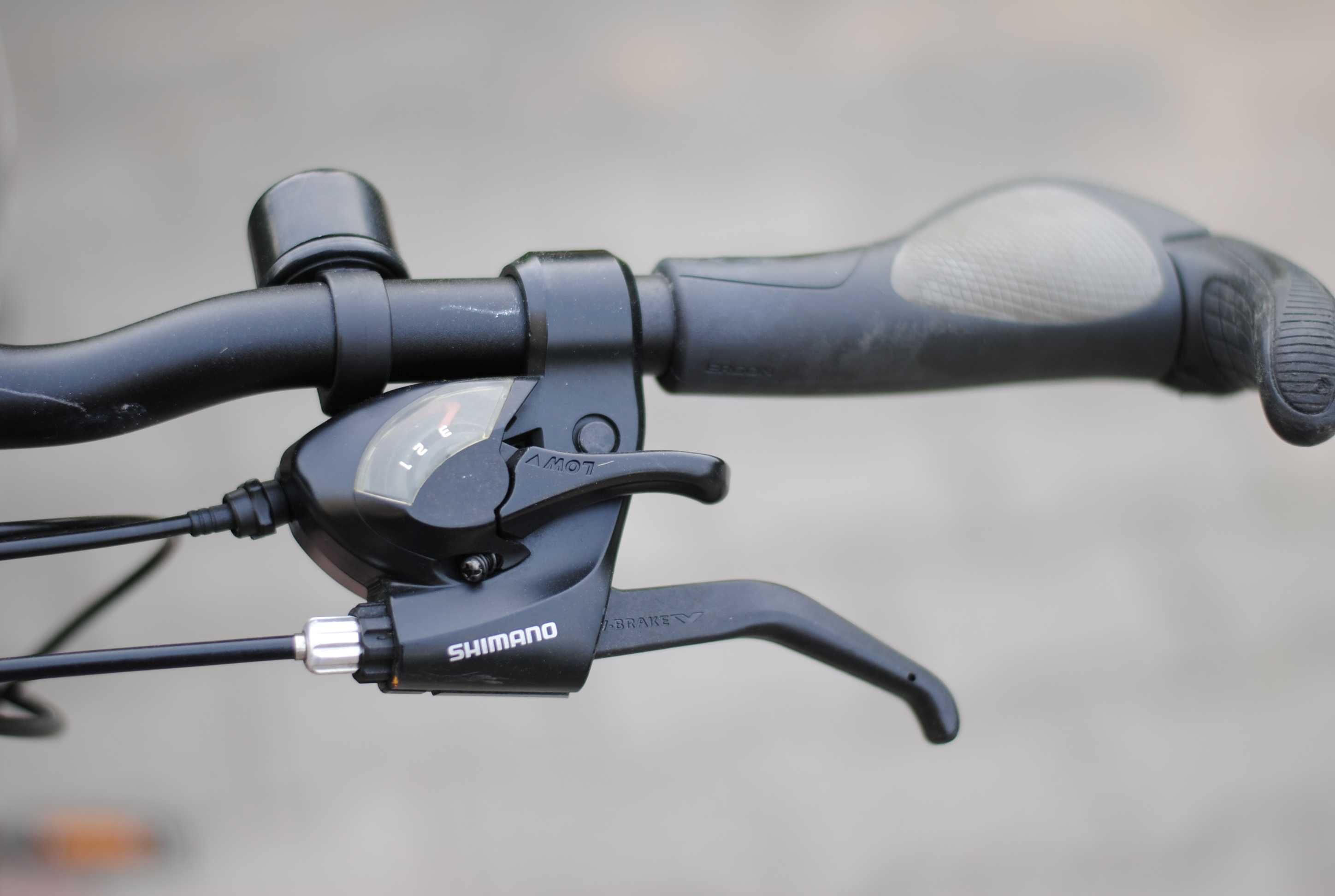 Crossowy rower firmy Bulls Cross Street osprzęt shimano, tarcze