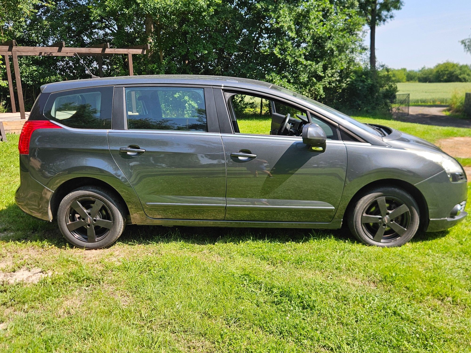 Koła felgi aluminiowe Peugeot 5008 opony letnie 16 cali