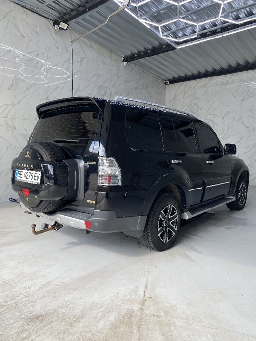 Mitsubishi Pajero 2008 3.8 л