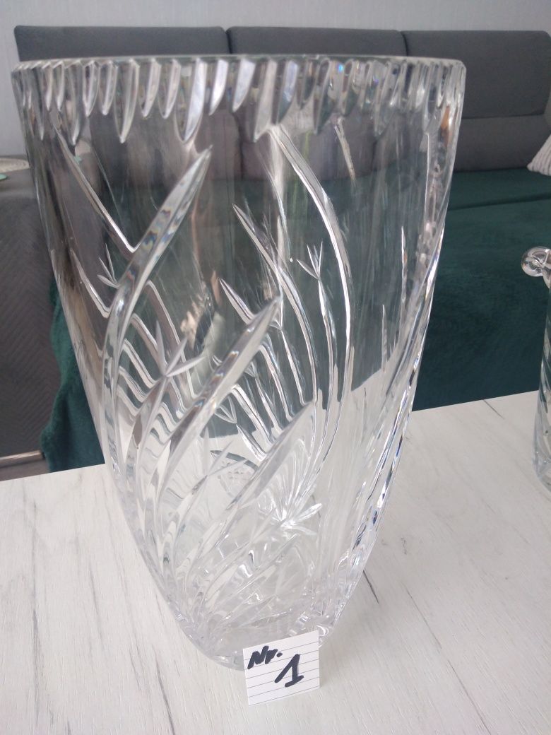 Sprzedam duży wazon kryształowy. PRLu. Wazon z lat 80tych.