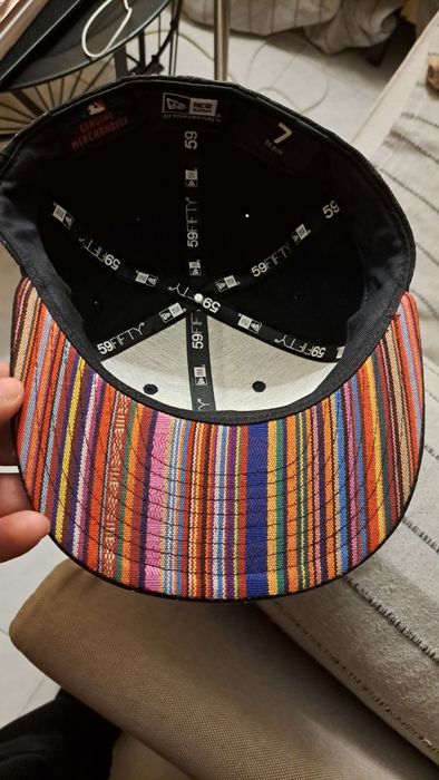 Gorro azul escuro com cinza tam único, e boné