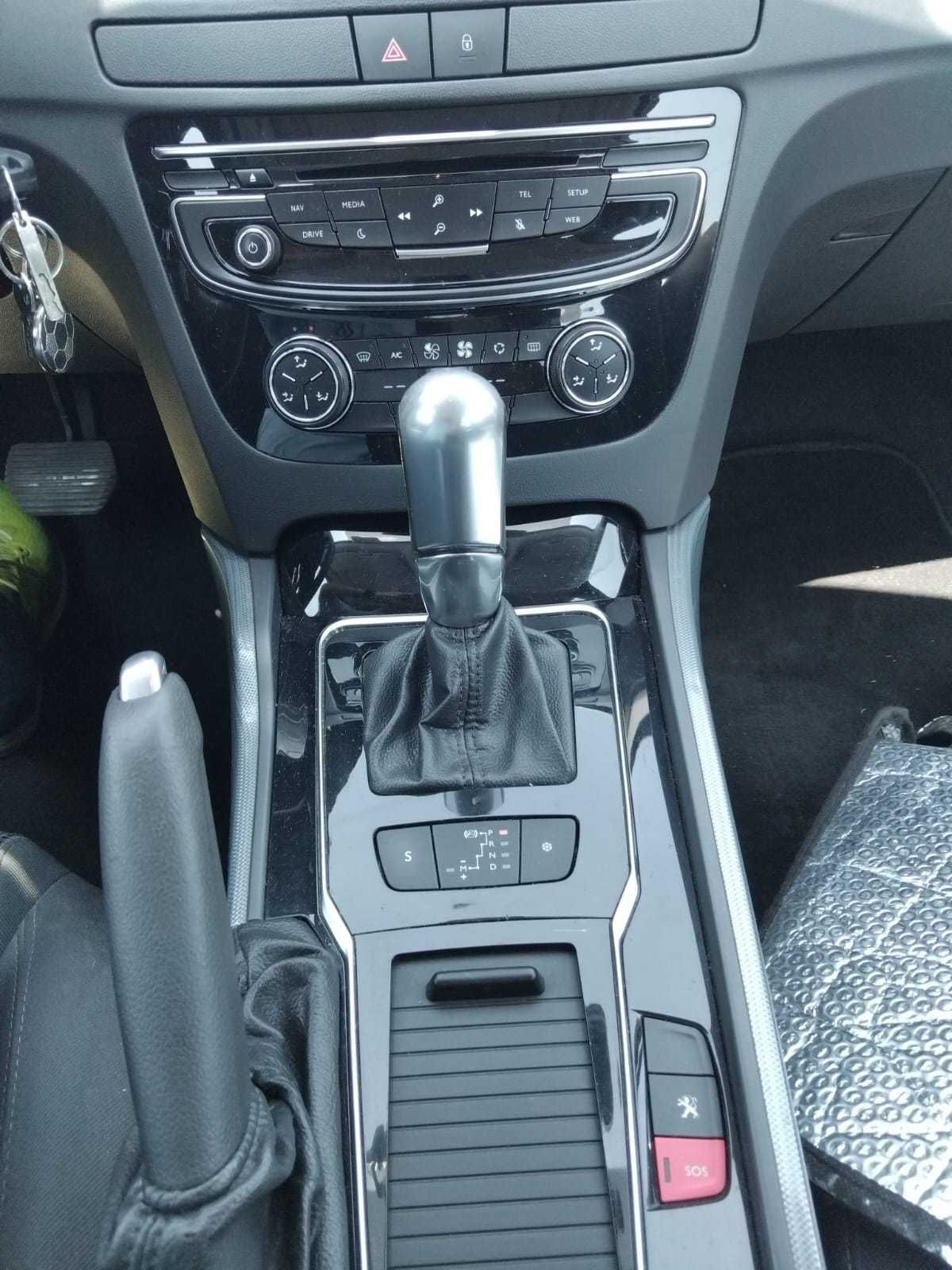 PEUGEOUT 508 SW - 2015