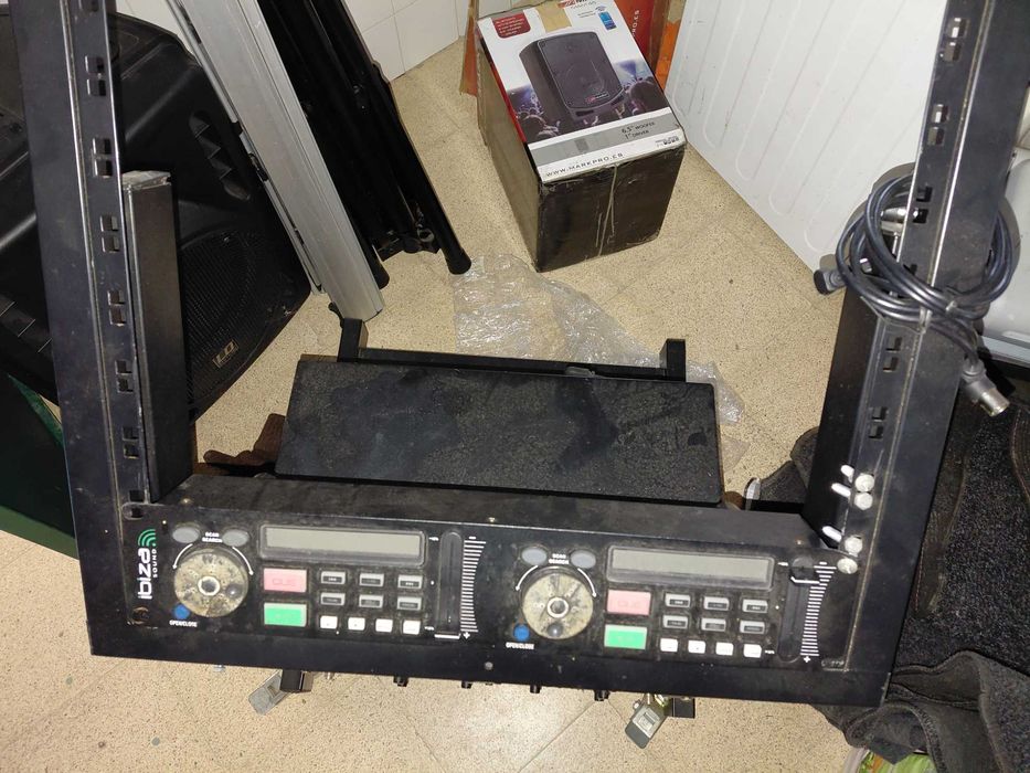 Rack 19" com Leitor Duplo CD's