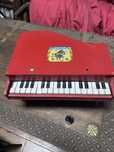 mini piano Babugt and piano