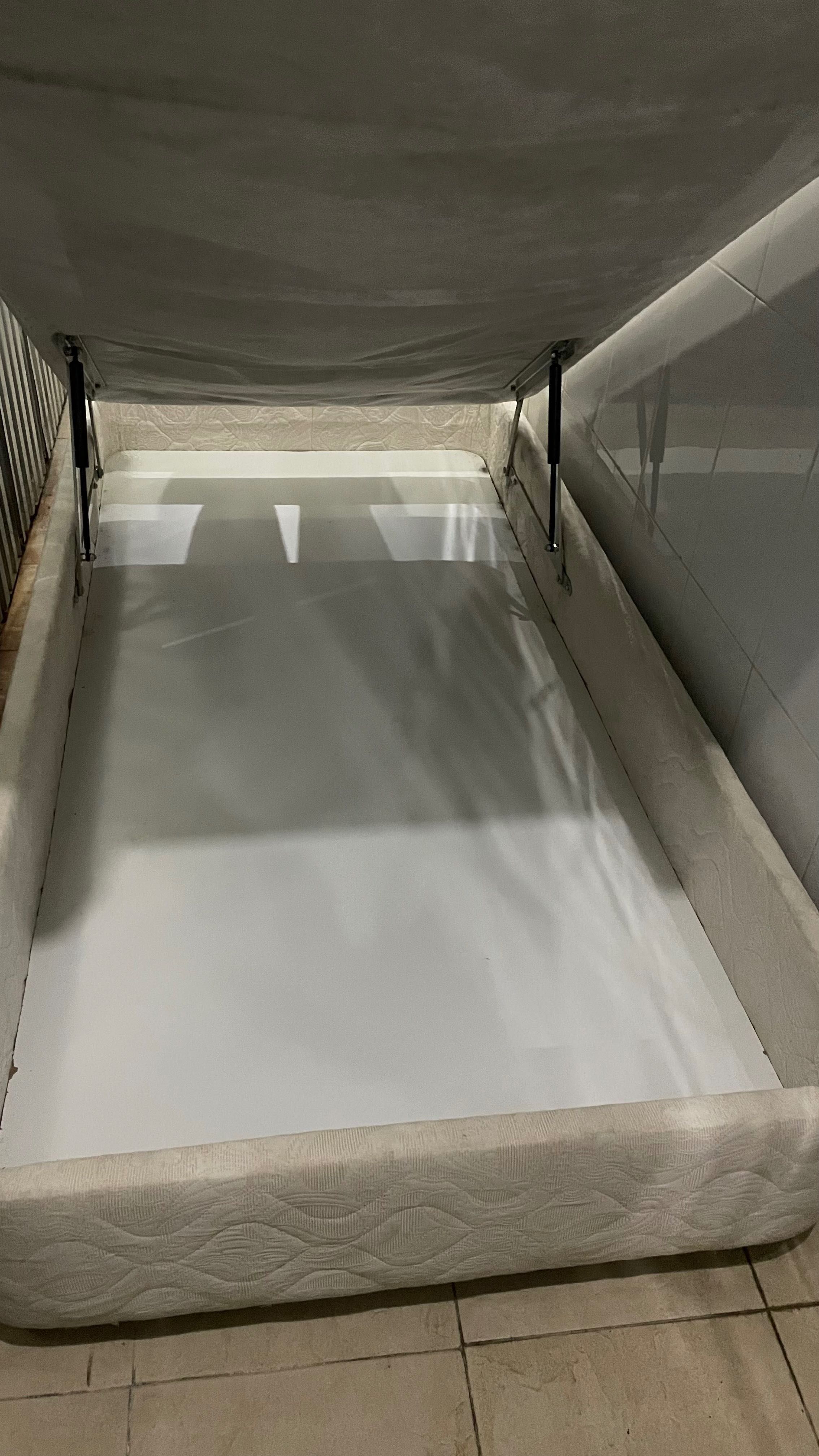Cama de solteiro