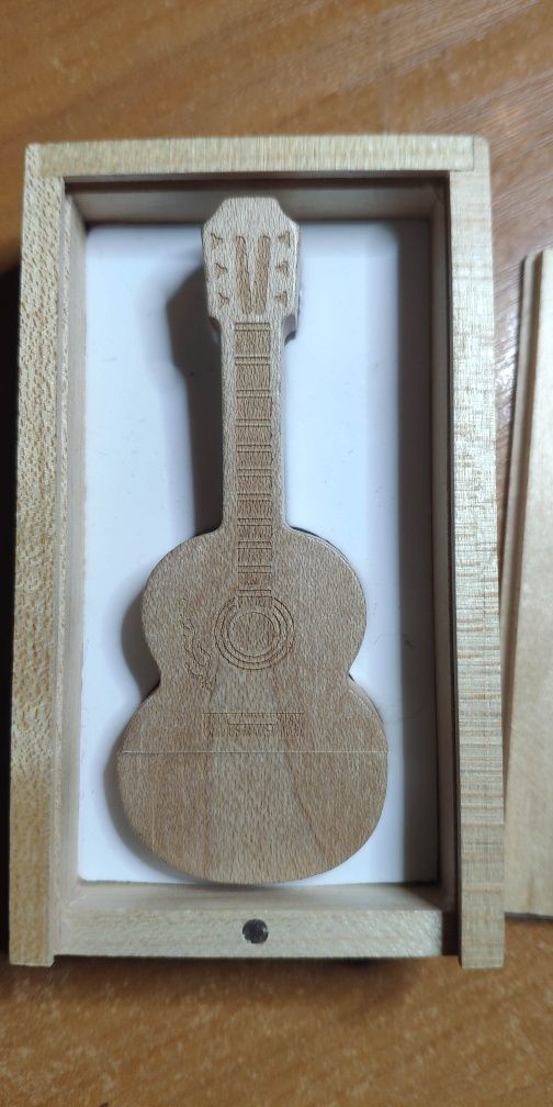 Pendrive gitara 3.0 16gb
