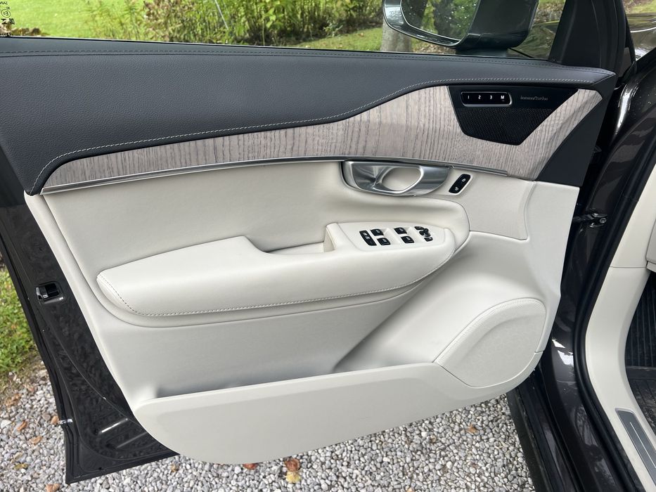 Volvo xc90 T8 2023