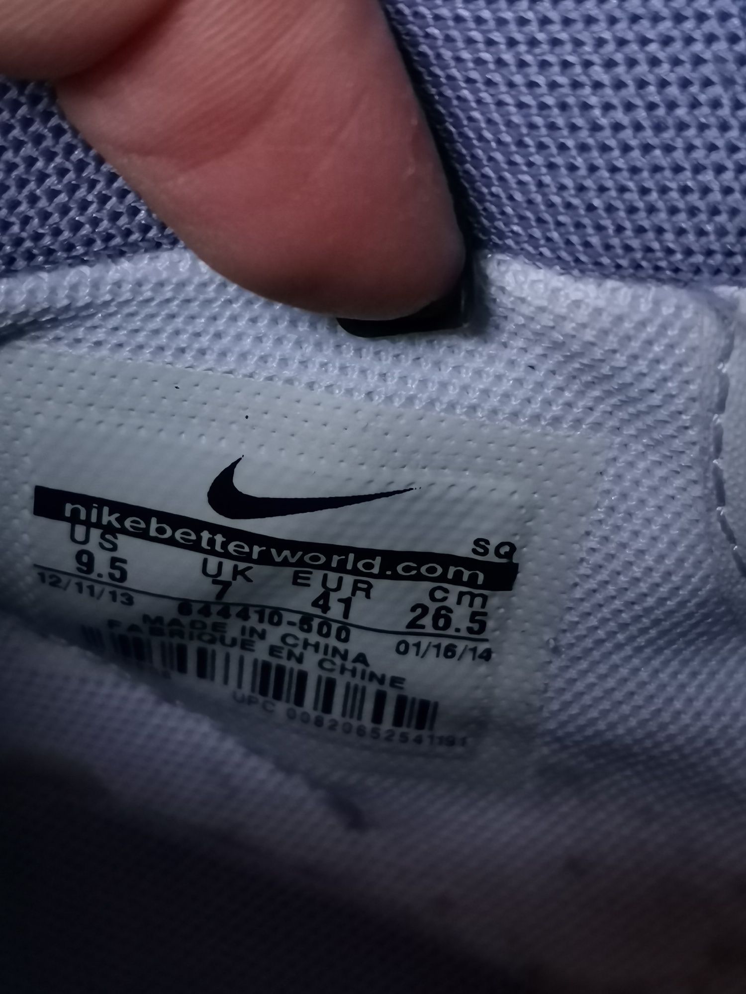 Sapatilhas Nike com tacão
