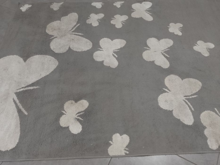 Sprzedam dywanik 220x160 cm