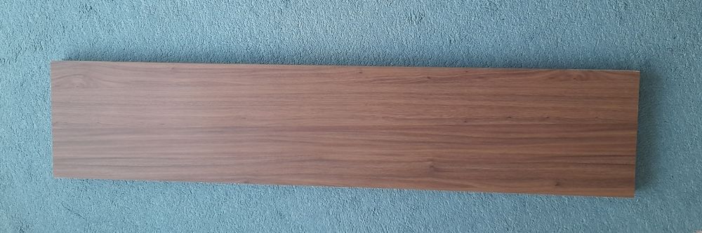 Prateleira suspensa, fixação invisível