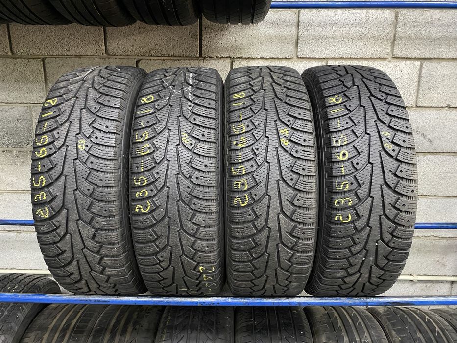 Зимові шини 235/65 R18 (110T) NOKIAN