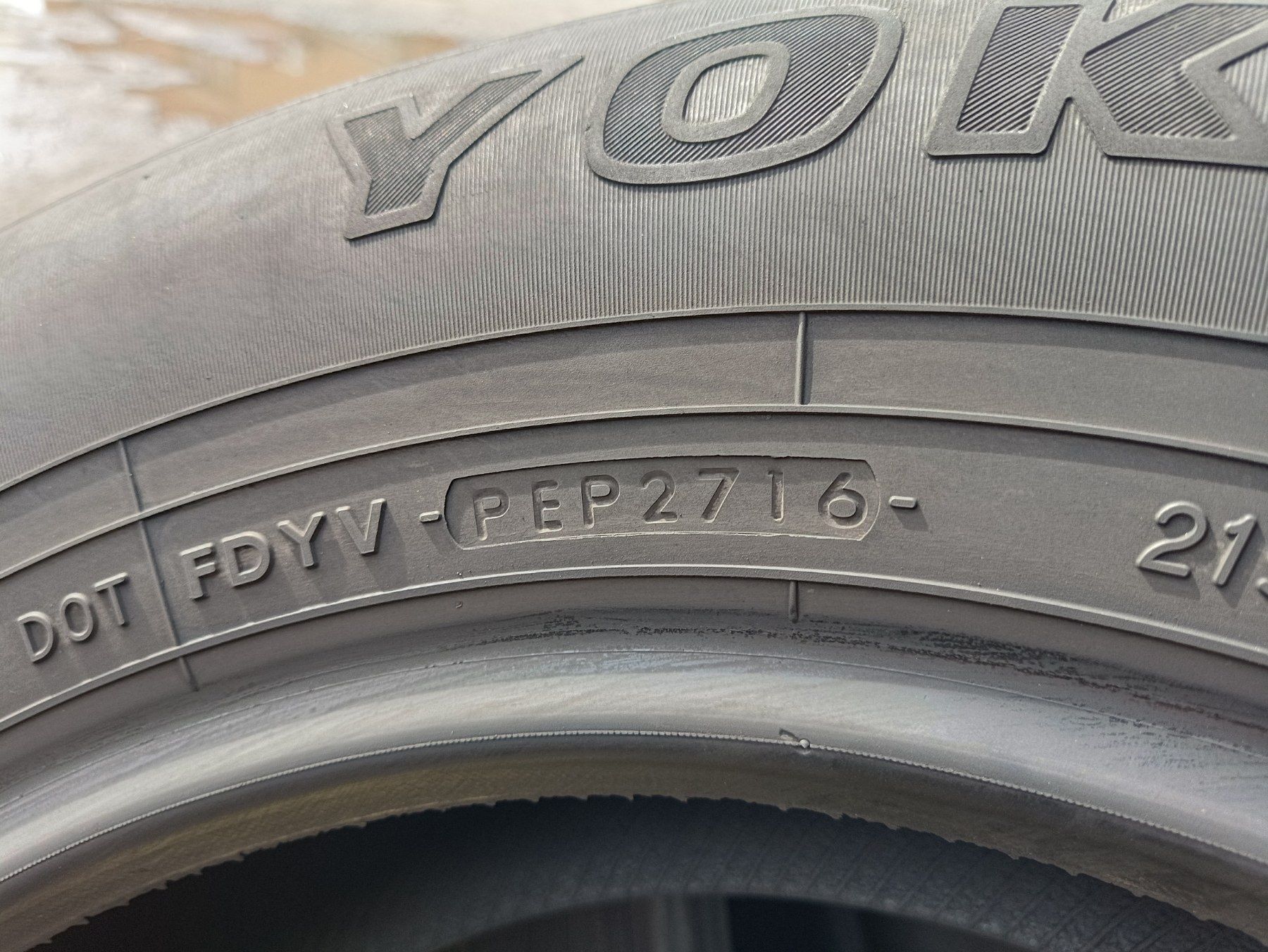 Літні шини Yokohama 215/70 R16 резина Р16