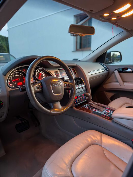 Zamiana jedynie na 6 albo 7 osobwe auto - Audi Q7 3.0 TDI V6