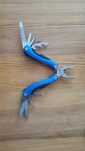 Multitool wielofunkcyjny. Scyzoryk