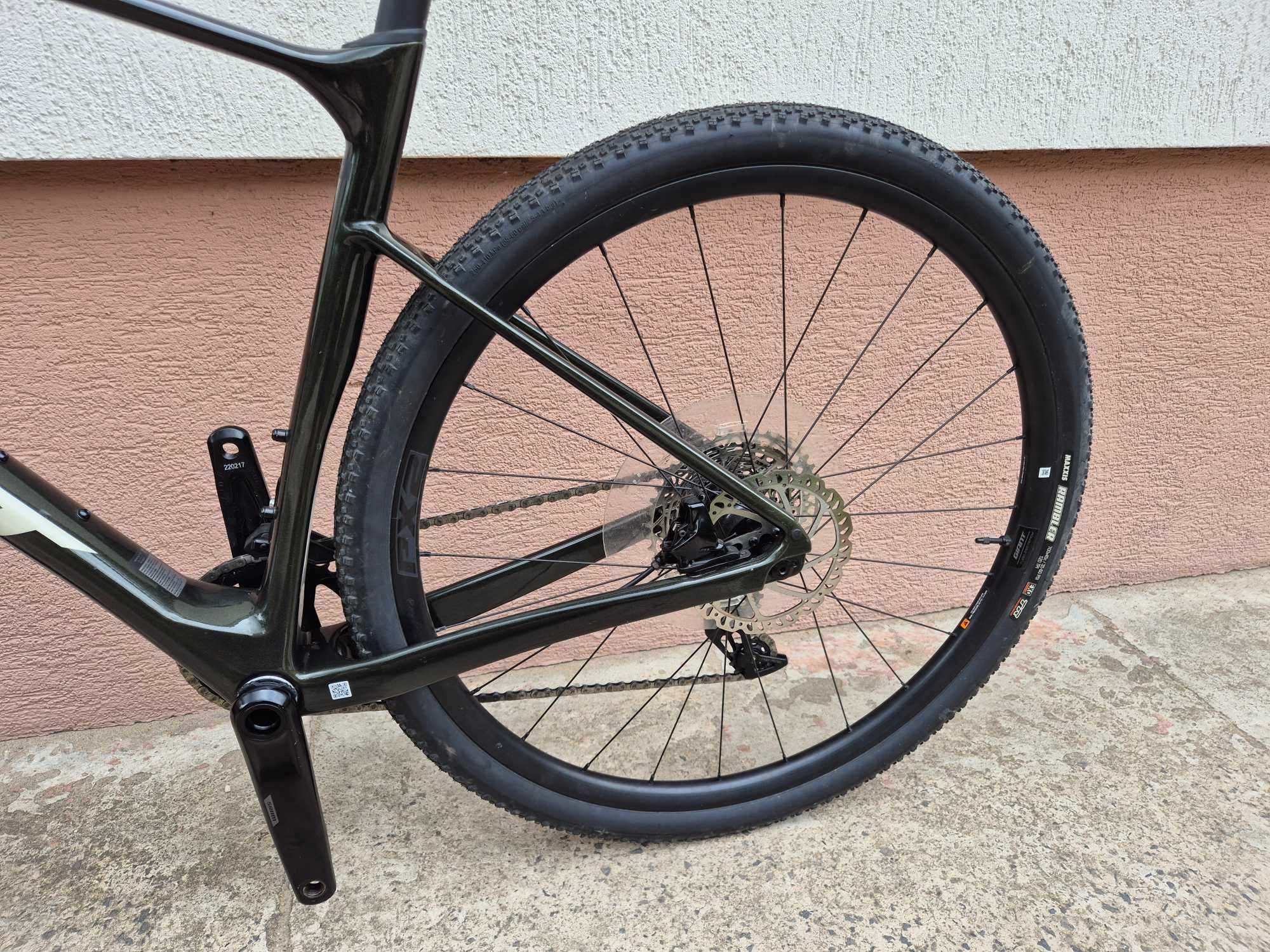 Gravel Giant Revolt Advanced 1 Etap, Sram Rival AXS 1x12