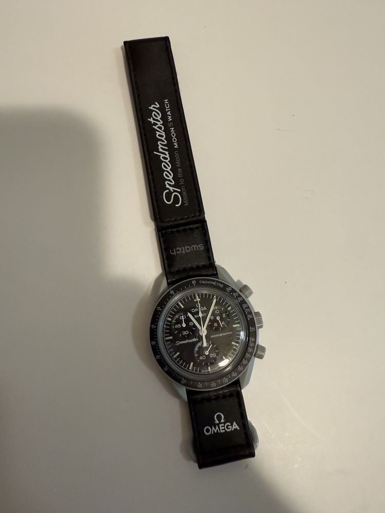 Часы Omega swatch mission to the moon