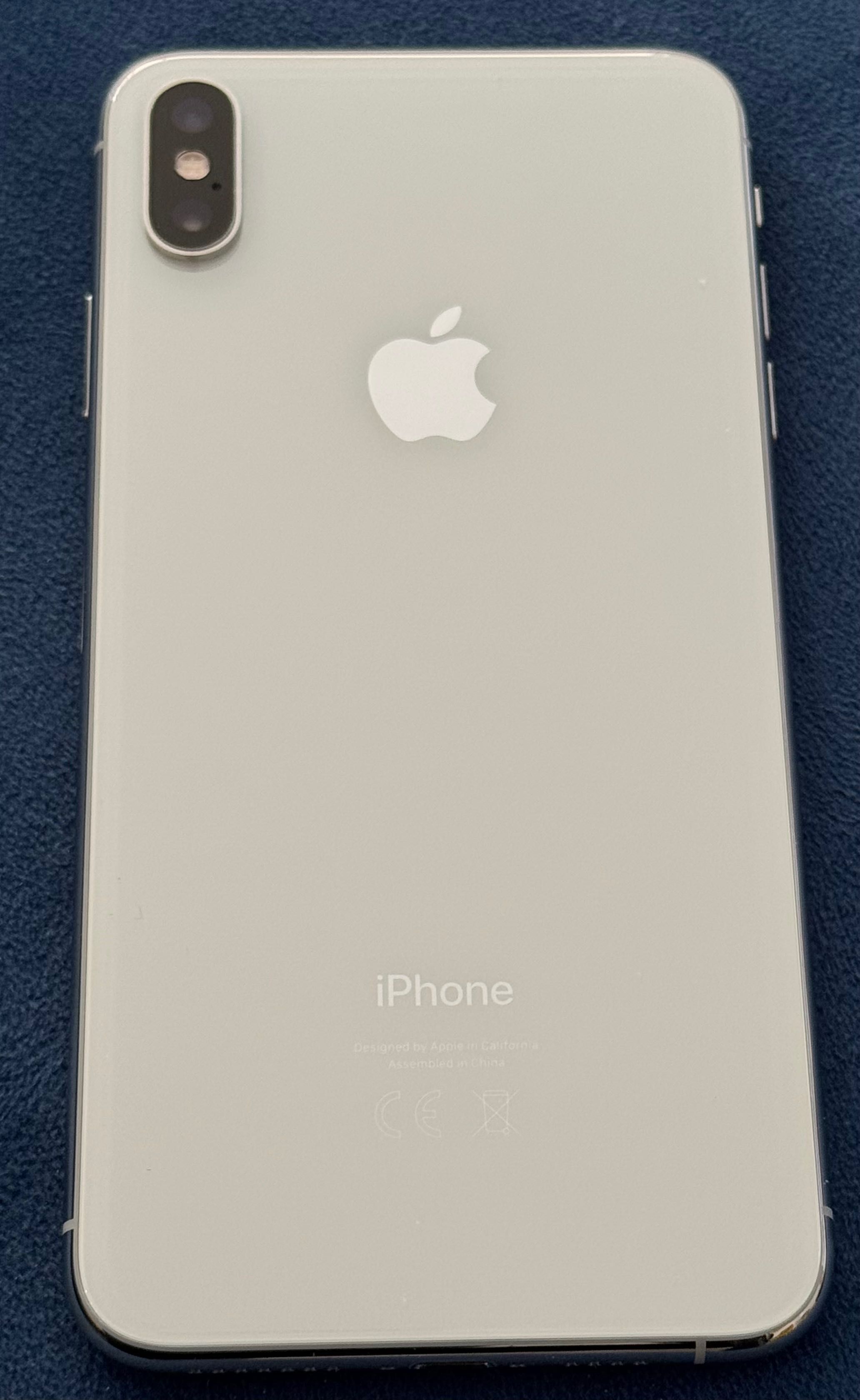 IPhone XS Max semi-novo