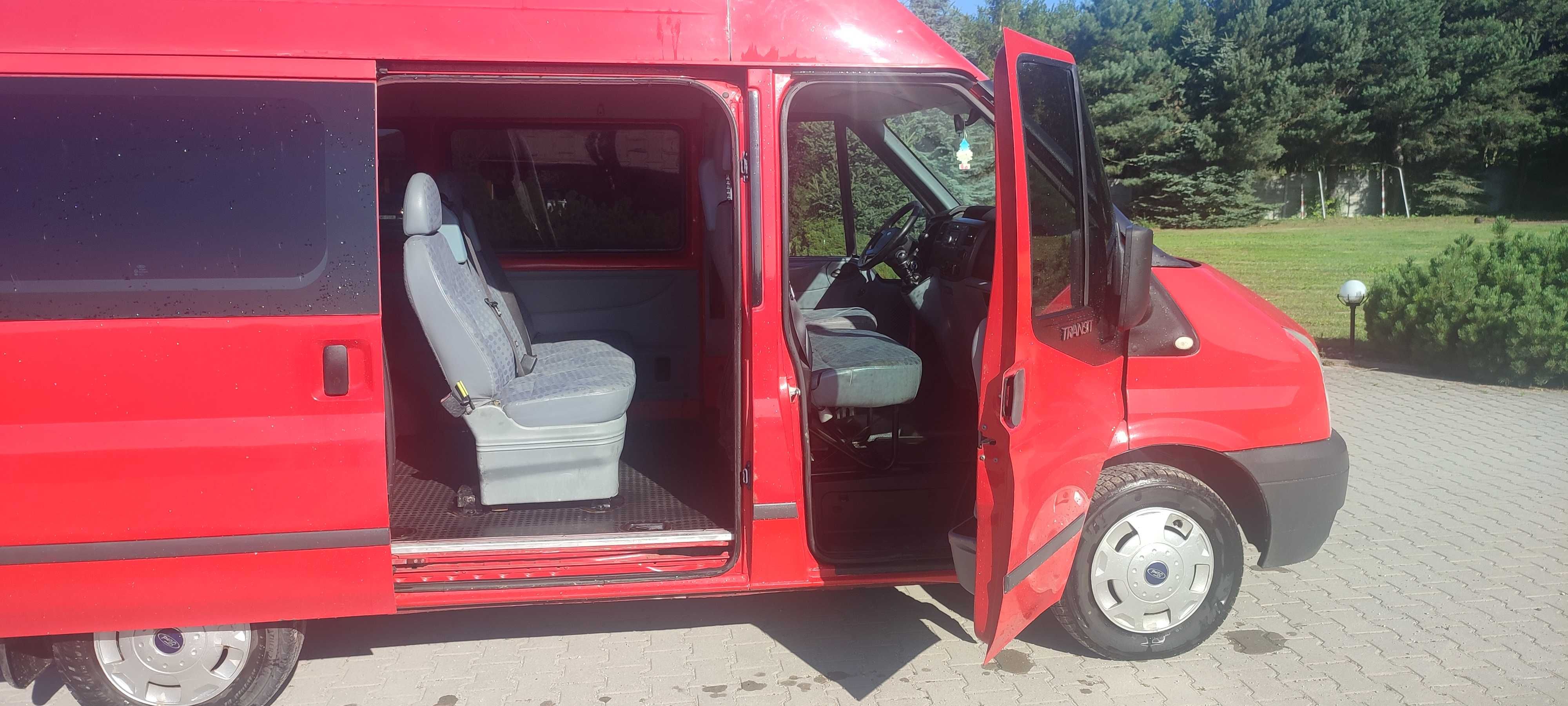 Ford Transit 2,2 9-osobowy polski salon
