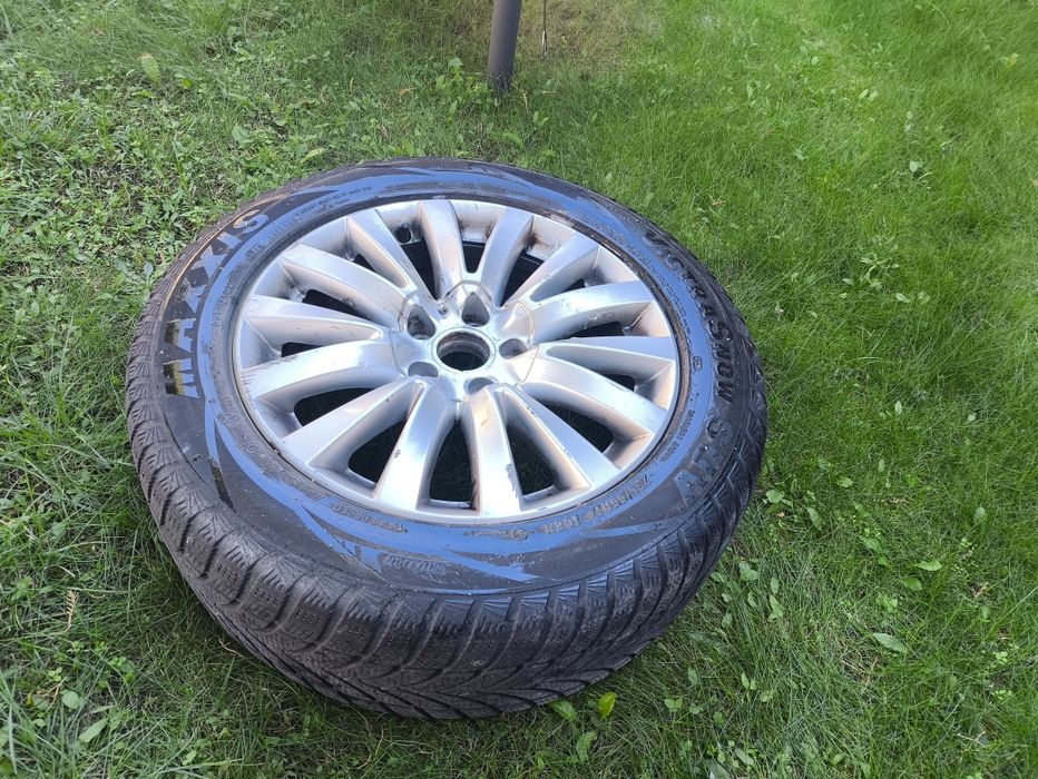Koła zimowe  VW 17" 235/55 R17