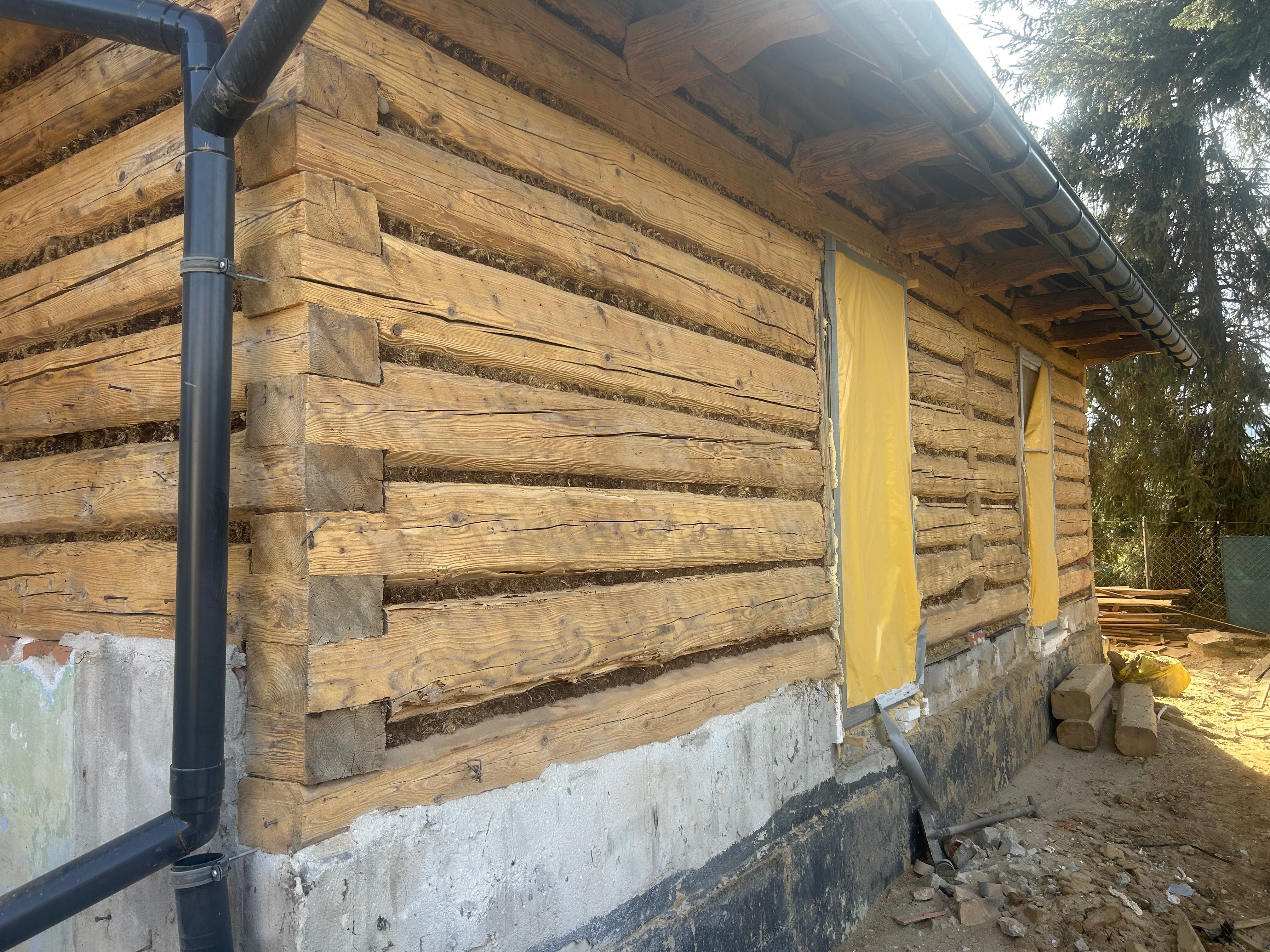 Projekt- renowacja starego domu z bali. Zapraszamy do współpracy.