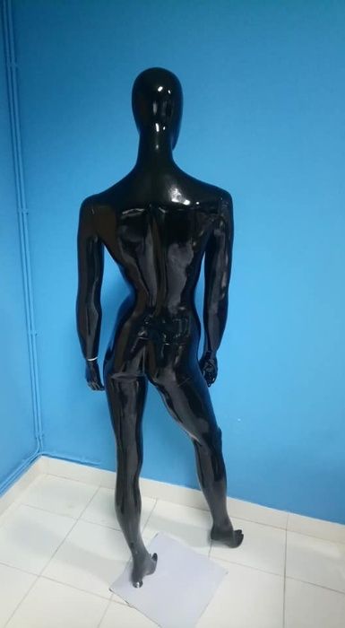 Manequim de Exposição Feminino ( Cor Preto ) Excelente para Decoração.