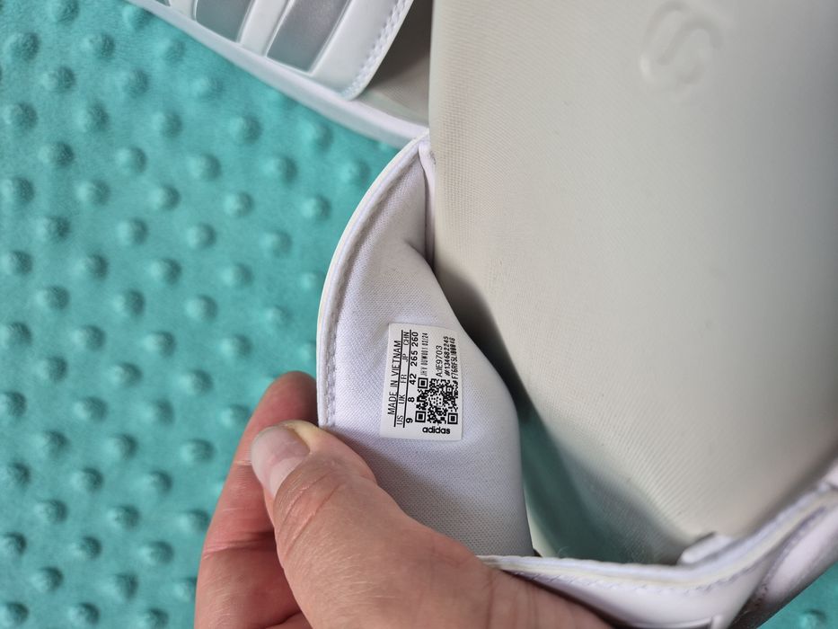 Шльопанці на платформі Adidas Adilette platform