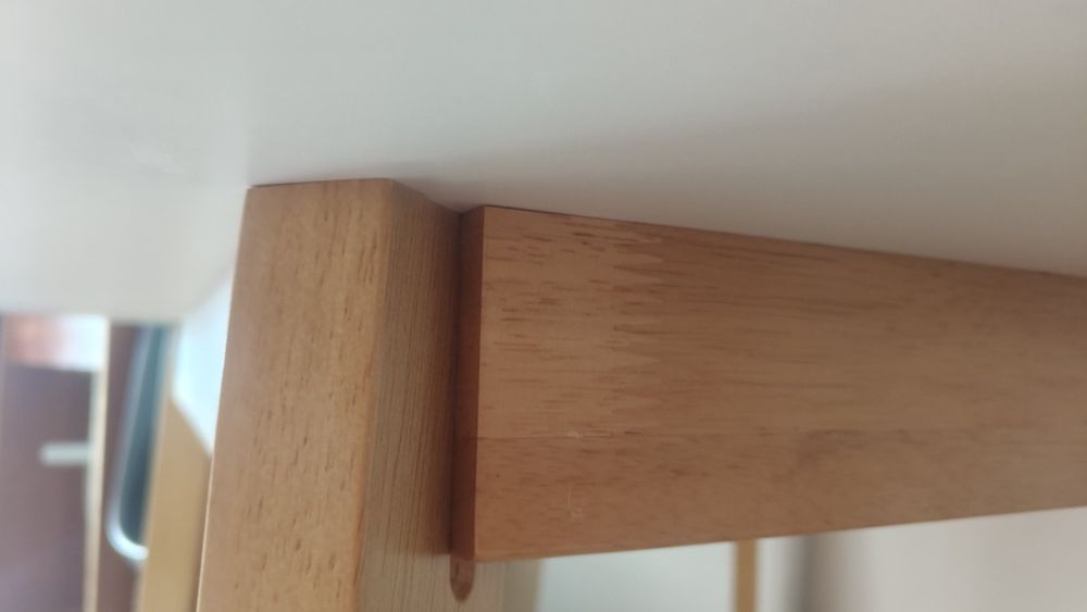 Stół okrągły biały