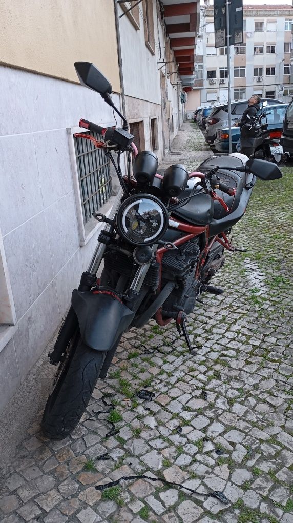 Suzuki Bandit 600 (LER ANÚNCIO)