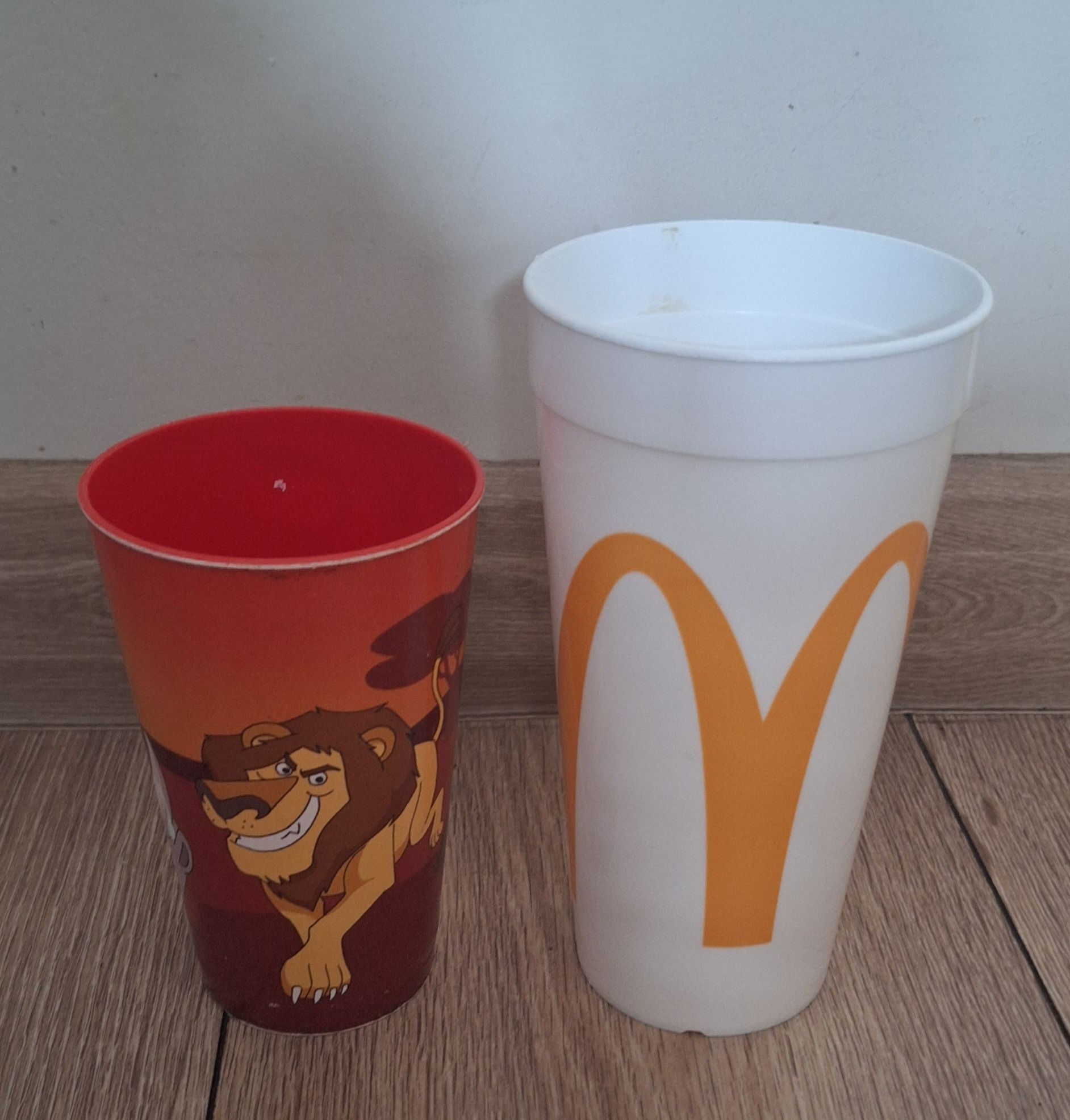 Kubki McDonald i KFC