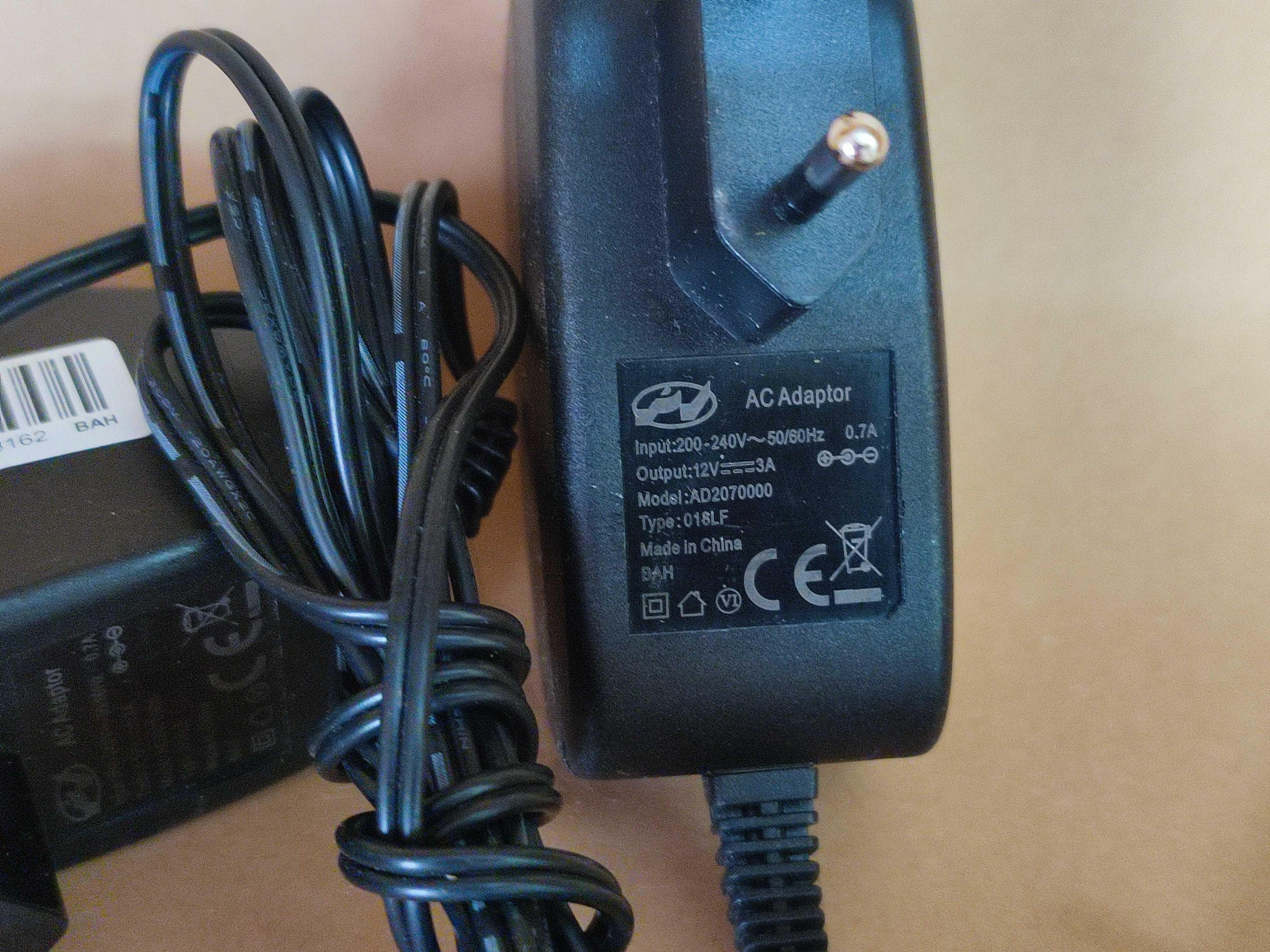 3 Adaptadores AC 12V - 3A